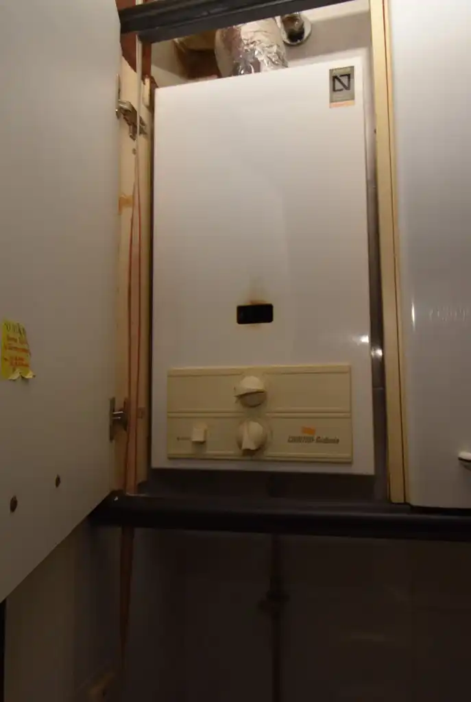 Bathroom of Flat for sale in Noia, A Coruña