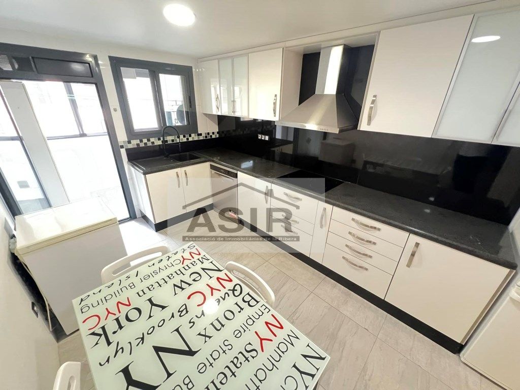 Cuina de Pis en venda en Alzira amb Aire condicionat