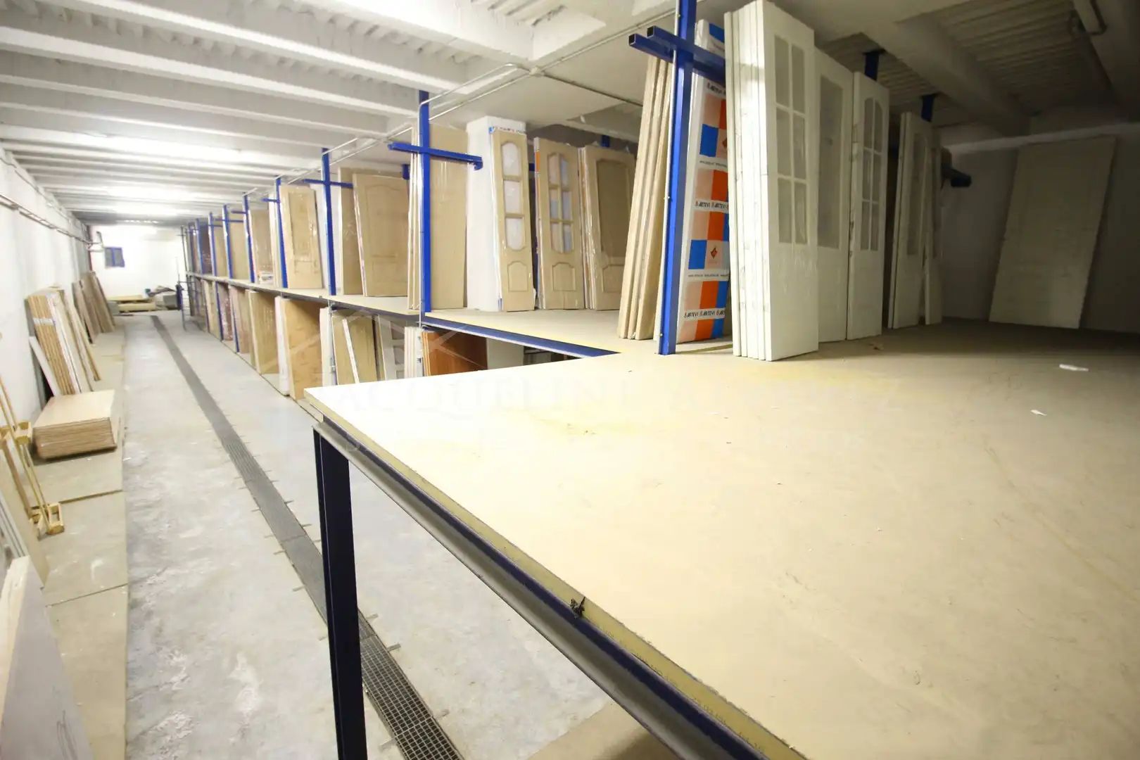 Nave industrial en venta en Pintores - Ferial
