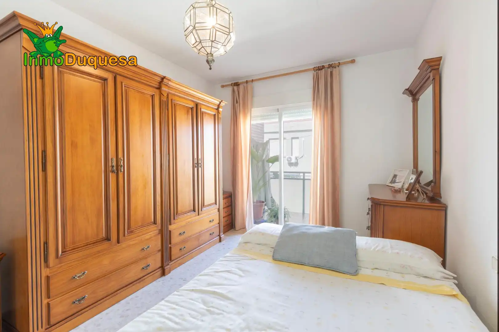 Habitación de Piso en venta en Peligros con Aire acondicionado, Terraza y Amueblado