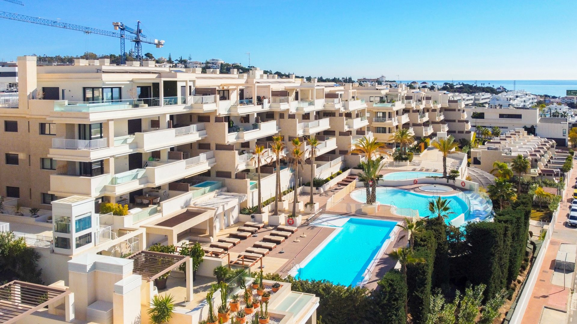 Exterior view of Apartment for sale in Mijas  with Air Conditioner, Terrace and Swimming Pool