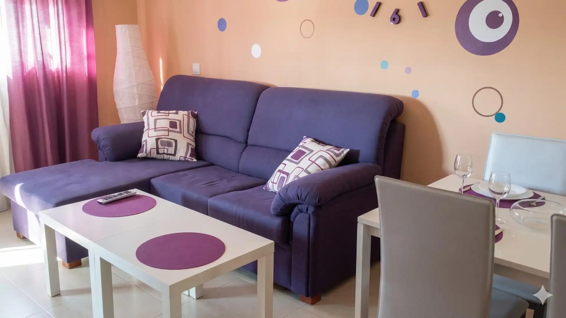 Wohnzimmer von Wohnung zum Verkauf in Almería mit Klimaanlage und Möbliert