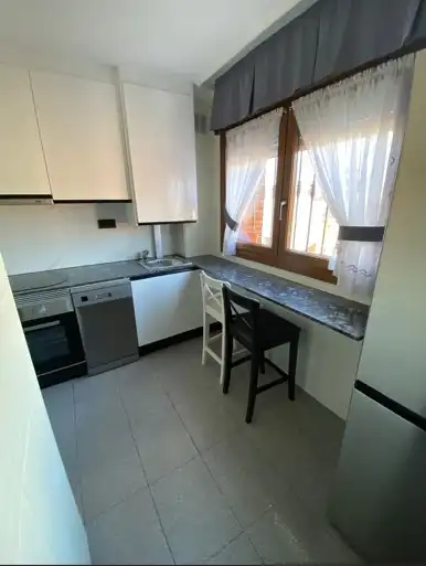 Cocina de Apartamento en venta en Gijón  con Calefacción, Parquet y Trastero