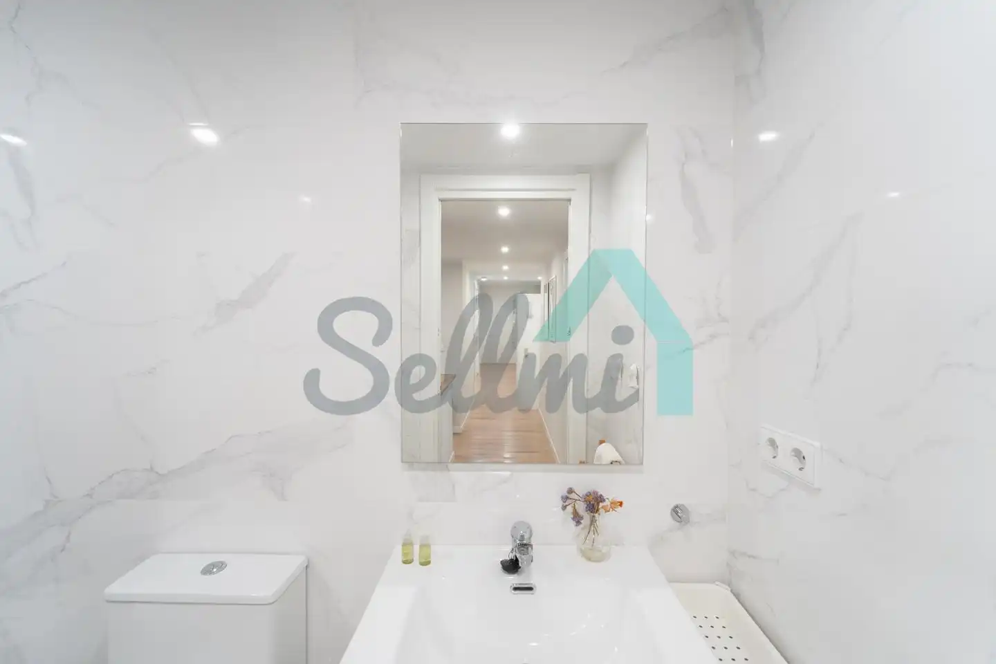 Flat for rent in Jerónimo Ibrán, Milán - Pumarín