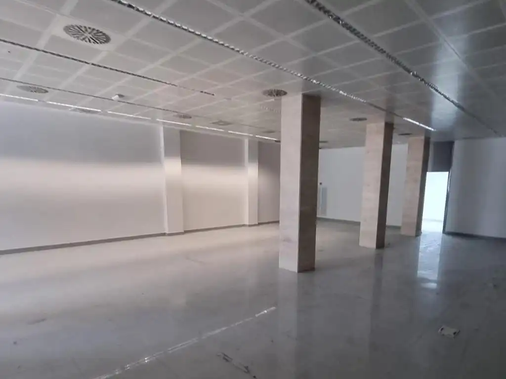 Local commercial à vendre à Calle Cervantes 8, imagen 2