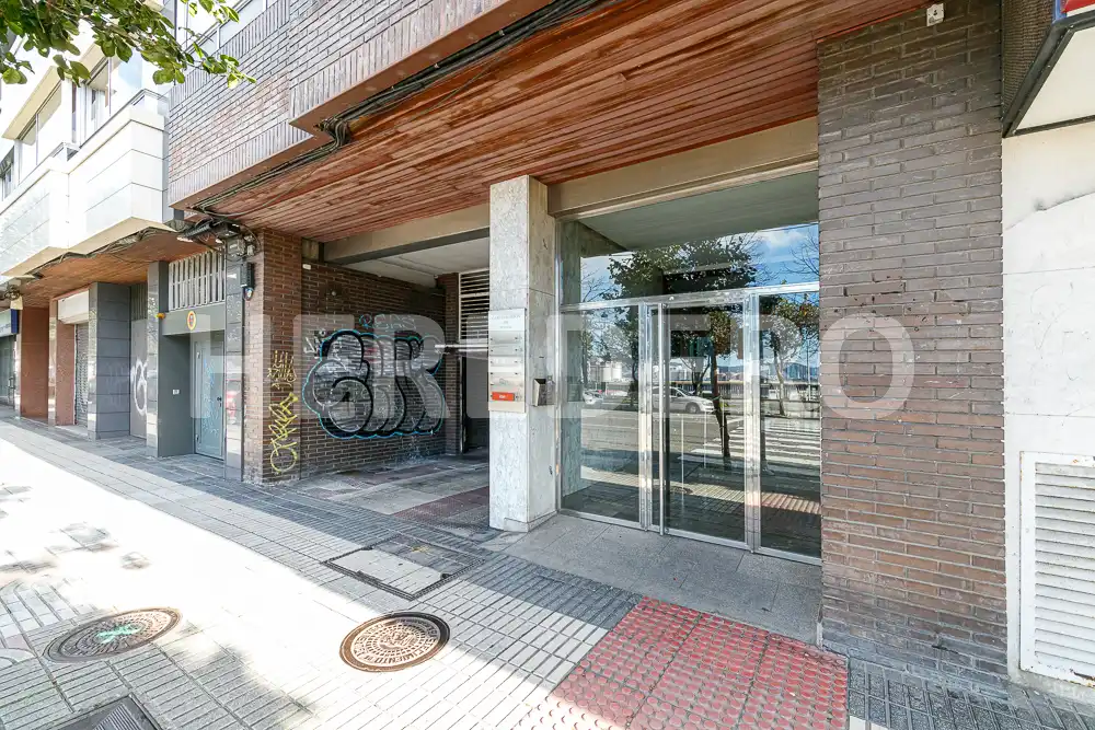 Außenansicht von Wohnung zum Verkauf in Vigo  mit Heizung und Parkett