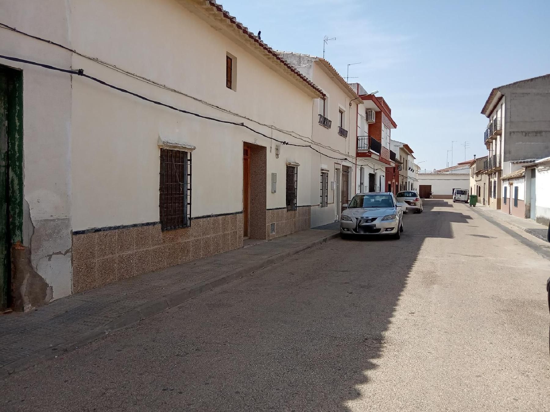 Vista exterior de Casa o chalet en venta en Villarrobledo con Terraza