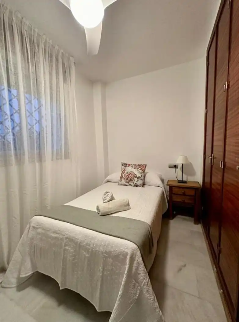 Dormitori de Casa o xalet en venda en Córdoba amb Aire condicionat, Jardí privat i Terrassa