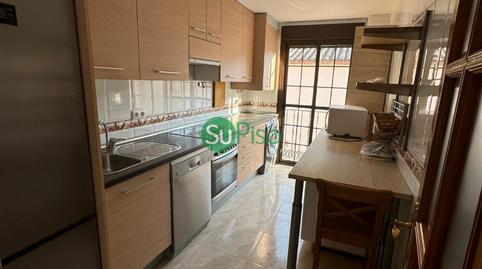 Foto 2 de Piso en venta en Avenida Rufino Rubio, 10, Yeles, Toledo