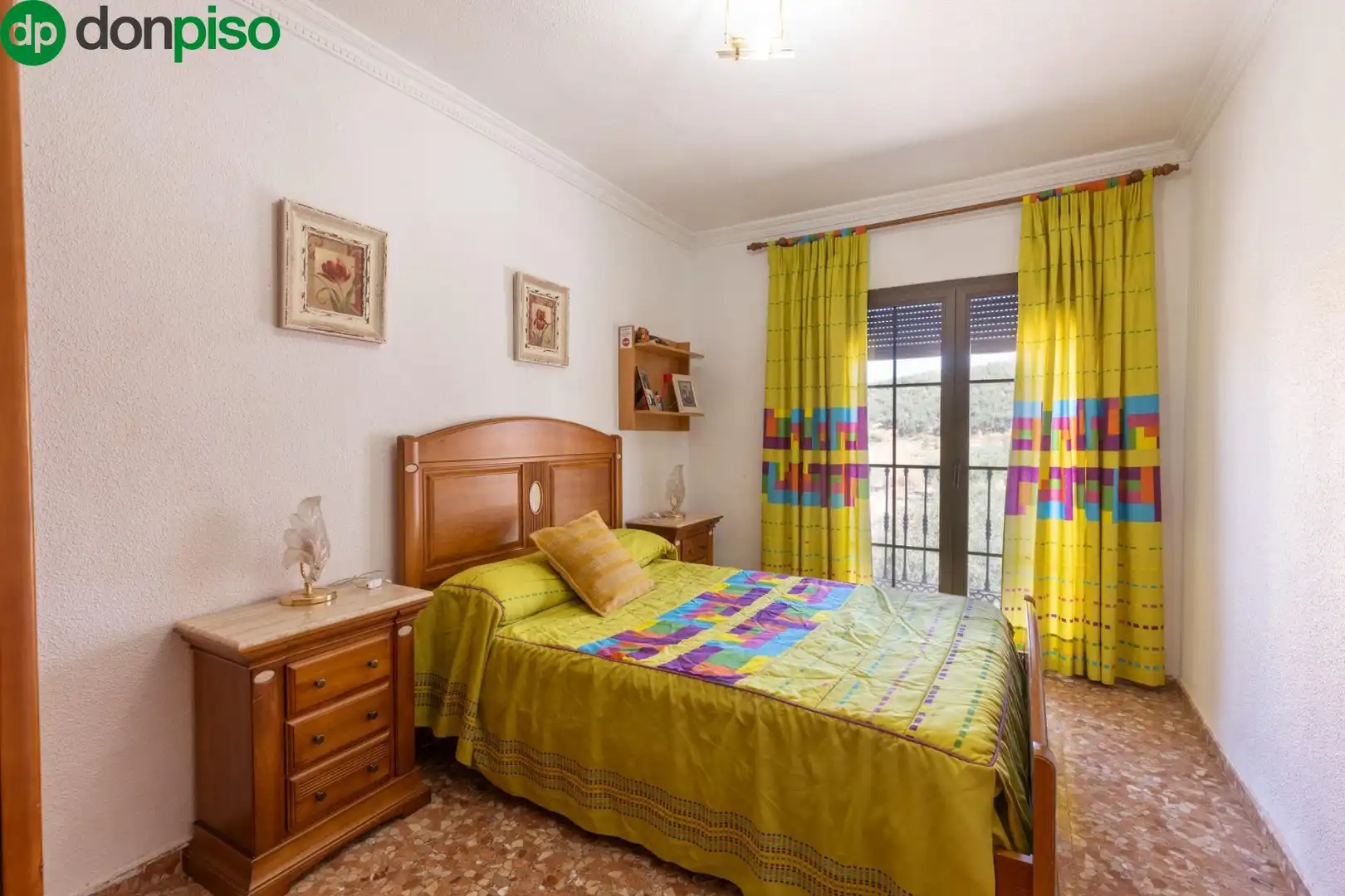 Detached homes for sale in Calle Viejo de Charilla, 43, Alcalá la Real