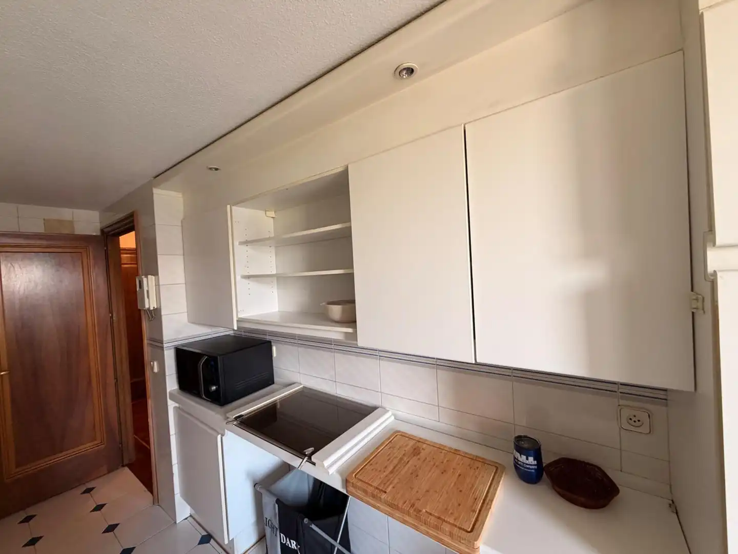 Kitchen of Flat for rent in Madrid  with Private garden, Swimming Pool and Balcony