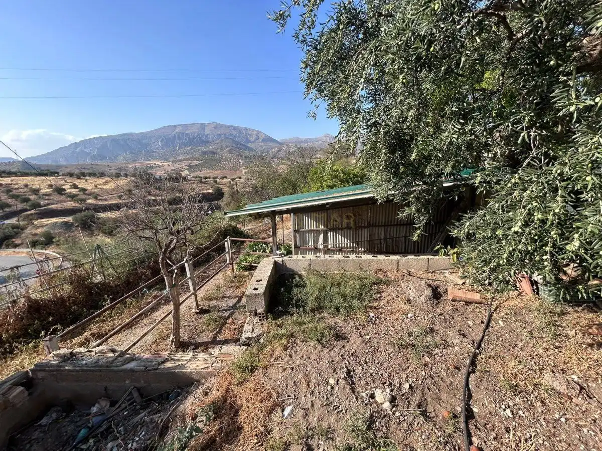 Vista exterior de Casa o xalet en venda en Álora amb Calefacció, Terrassa i Traster