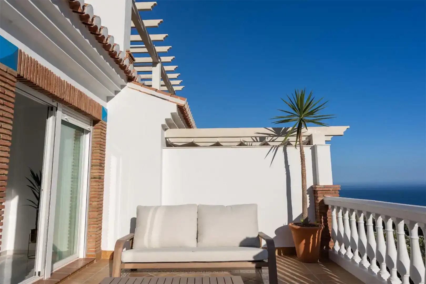 Terraza de Casa o chalet en venta en Almuñécar con Jardín privado, Piscina y Balcón