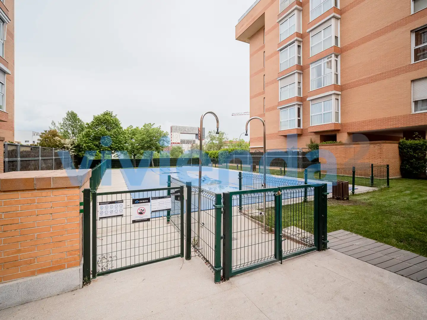 Piscina de Piso en venta en  Madrid Capital con Aire acondicionado, Calefacción y Trastero