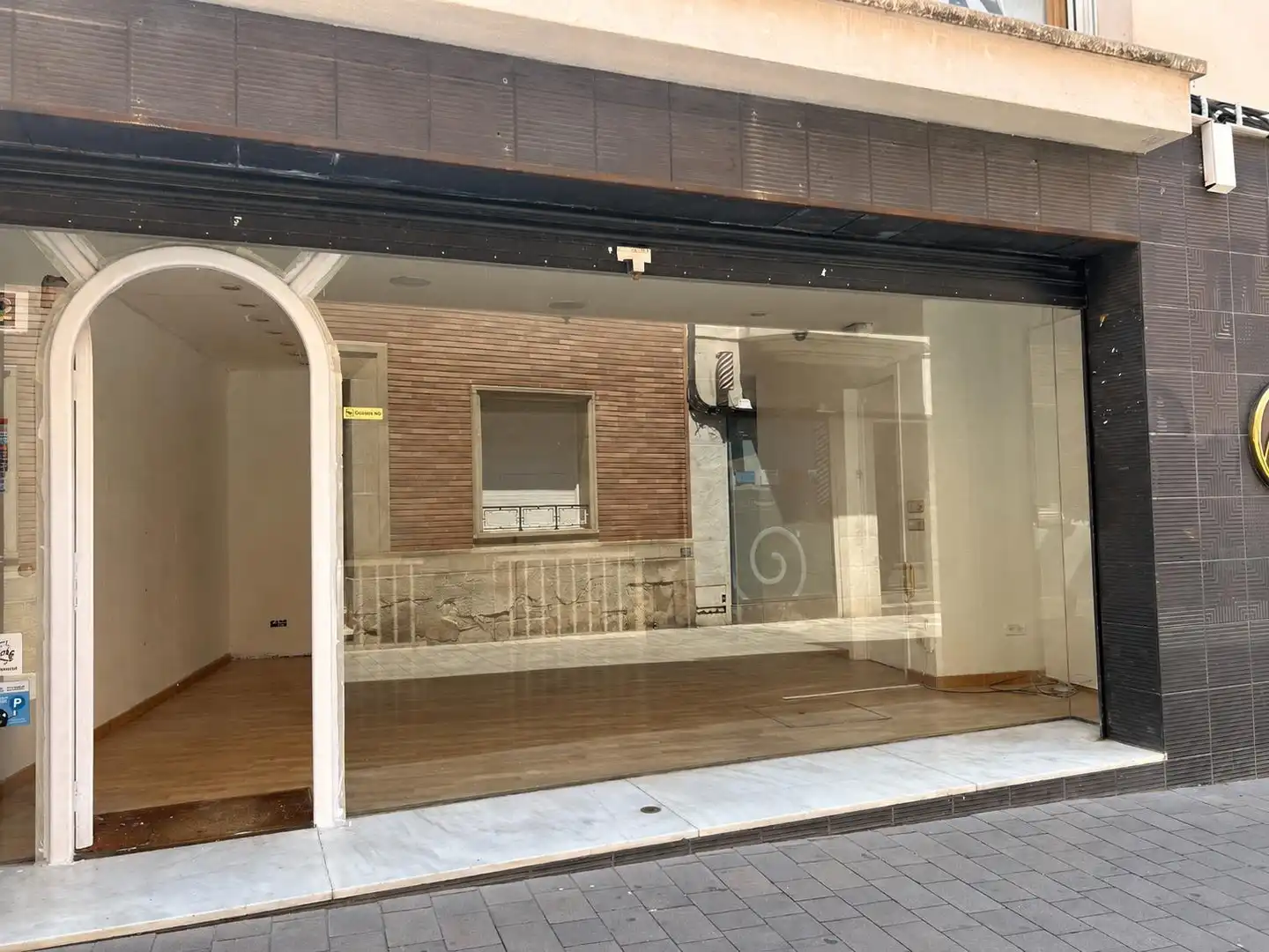 Local comercial de lloguer a Carrer de les Travesseres