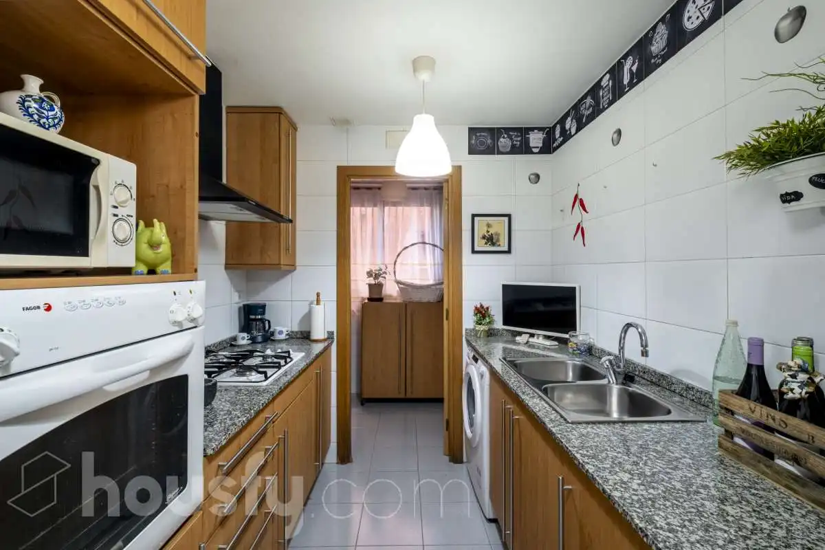 Appartamento con terrazza in vendita a Plaça Maria Manent ., imagen 16