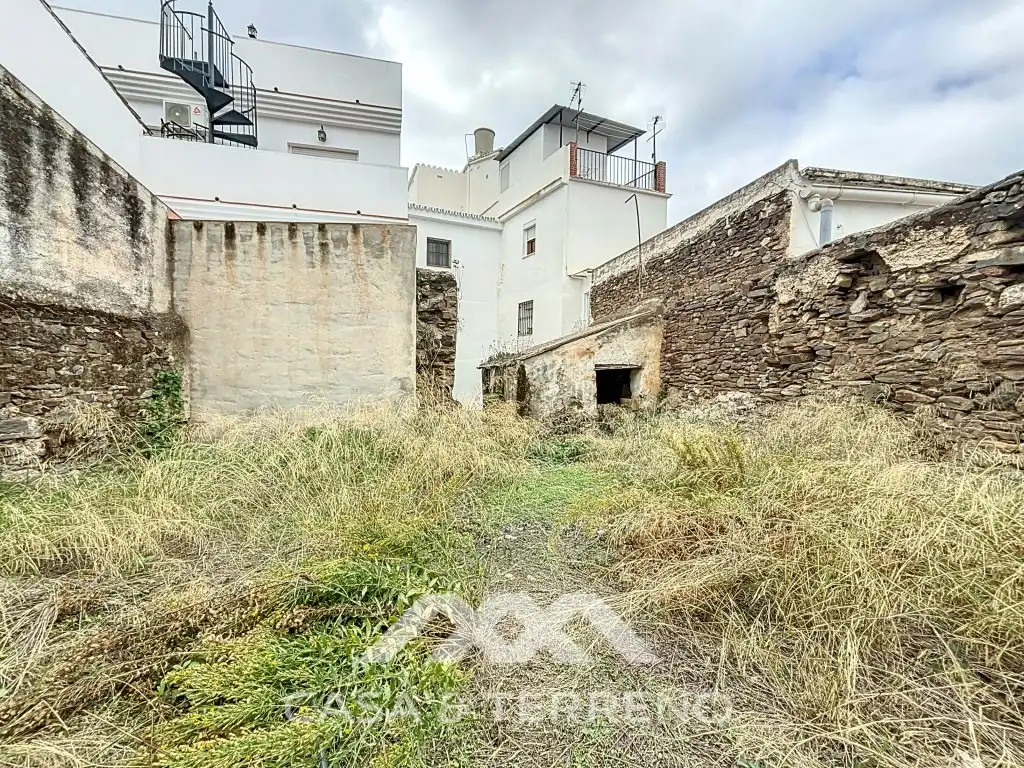 Houses for sale in Sayalonga  with Furnished, Oven and Washing machine