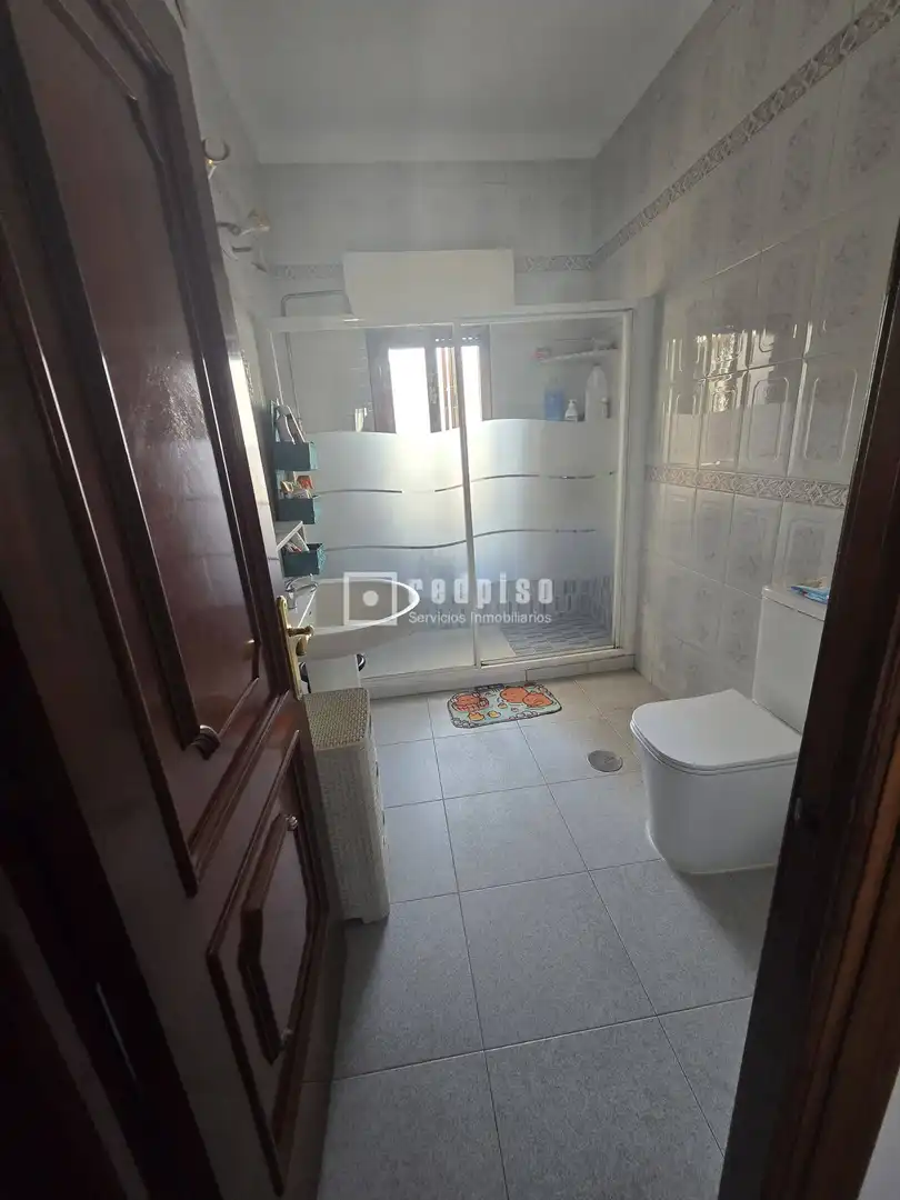 Baño de Piso en venta en Isla Cristina con Aire acondicionado, Calefacción y Terraza