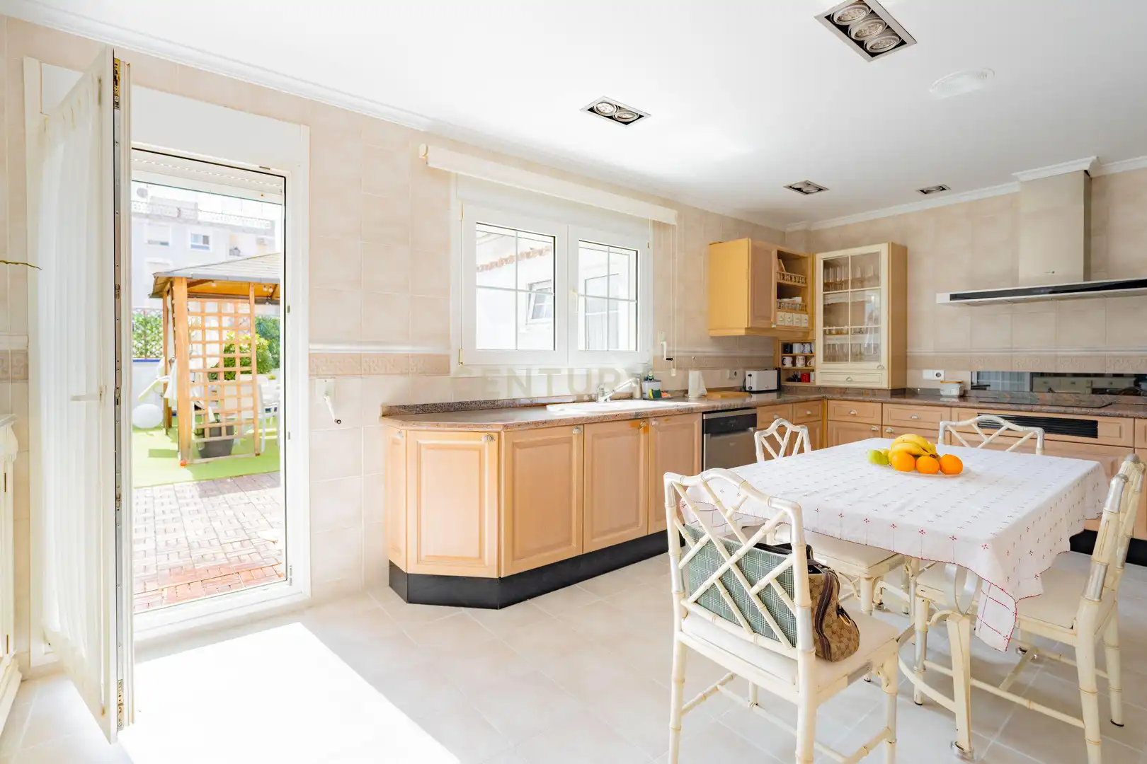 Cocina de Casa o chalet en venta en Albal con Aire acondicionado, Jardín privado y Trastero