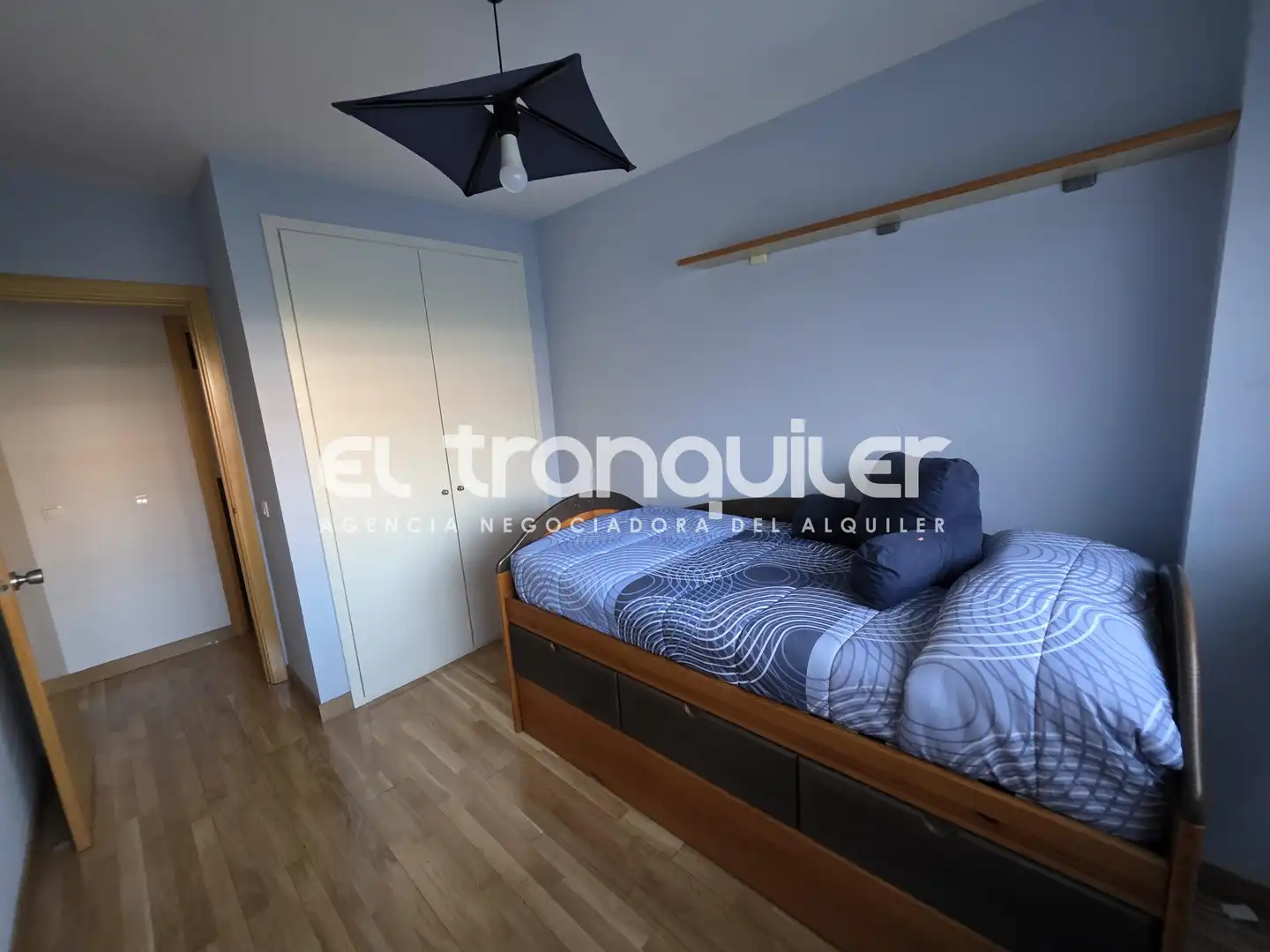 Habitación de Piso de alquiler en Madrid con Aire acondicionado, Parquet y Amueblado