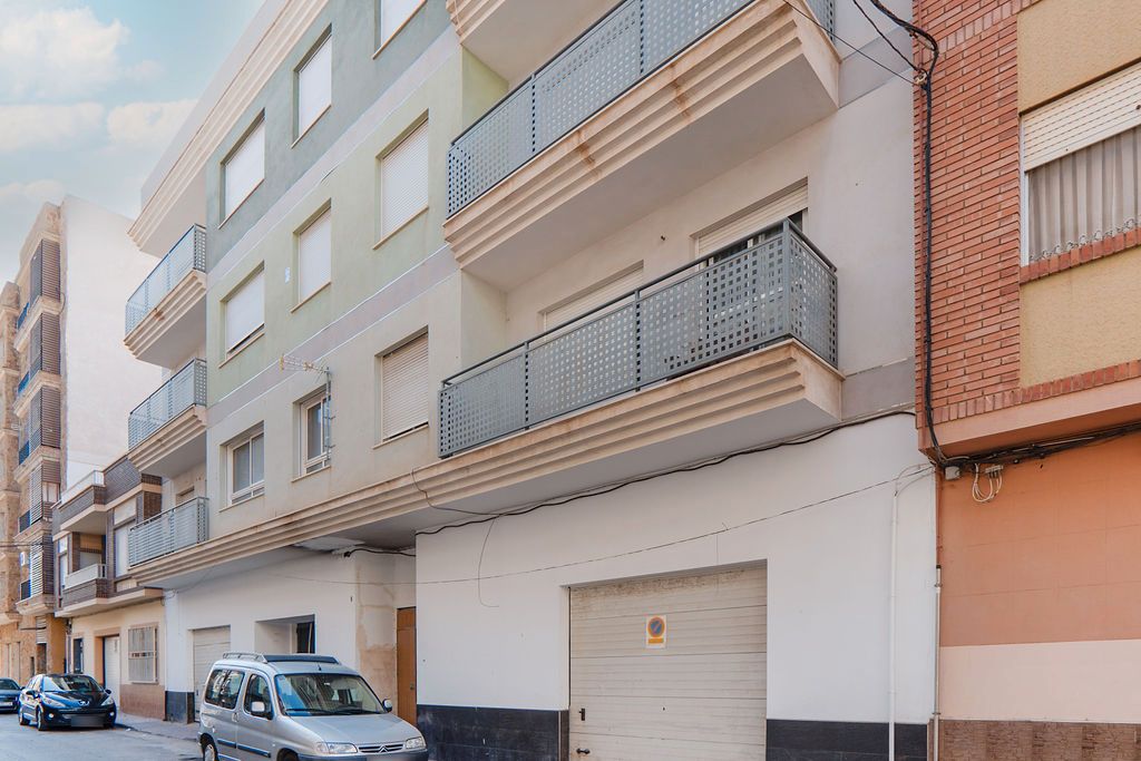 Flat for sale in C/ Estepona, Casco Antiguo