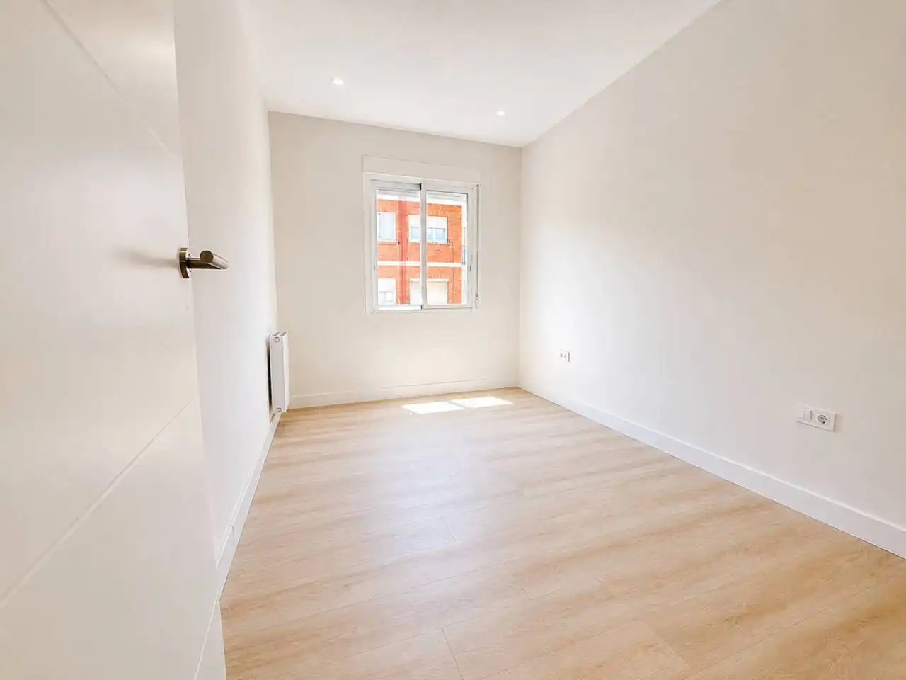 Bedroom of Flat for sale in  Logroño  with Heating and Parquet flooring