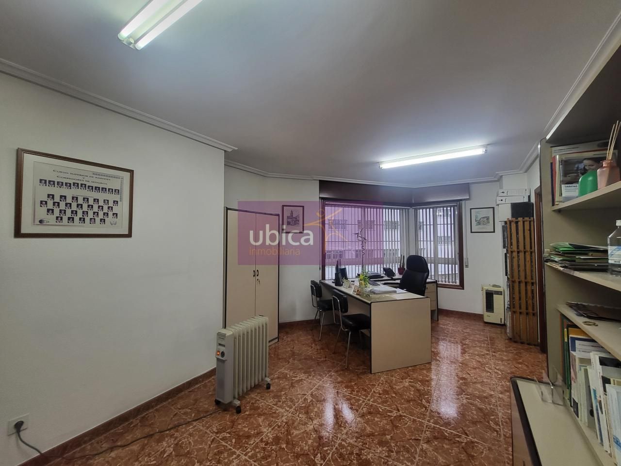 Oficina en venta en Vigo  con Amueblado