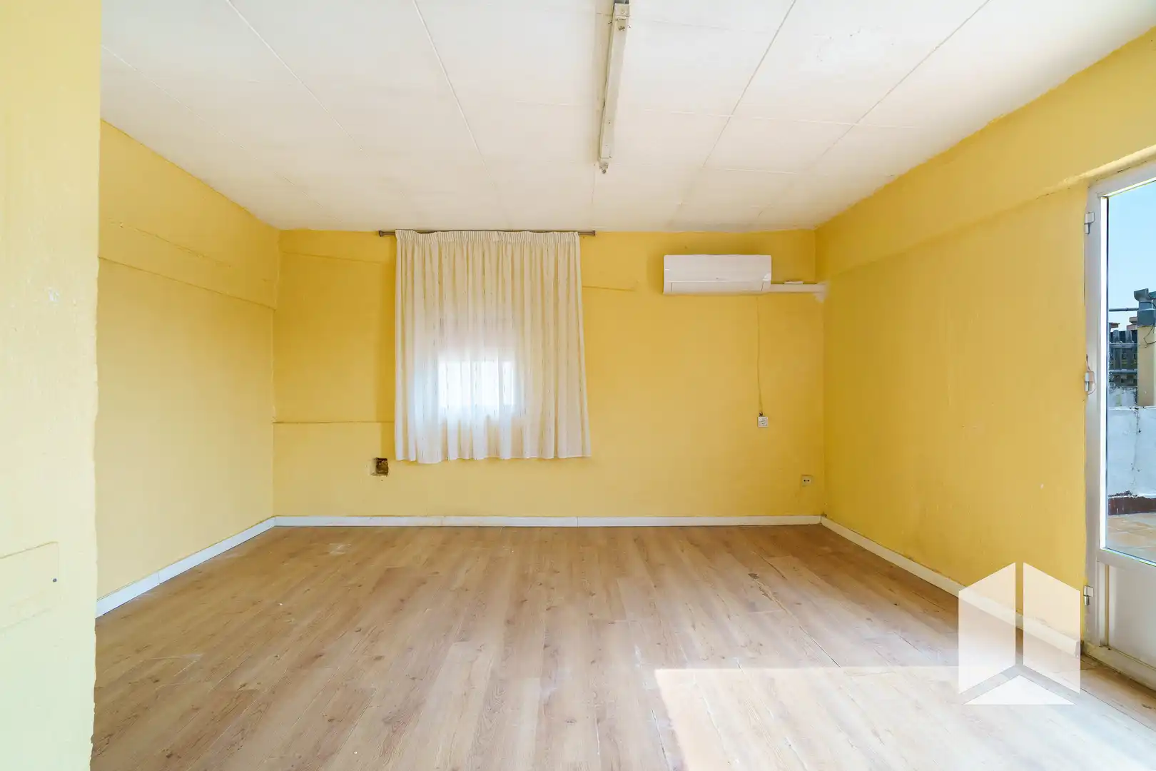 Habitación de Casa adosada en venta en Castelldefels con Terraza