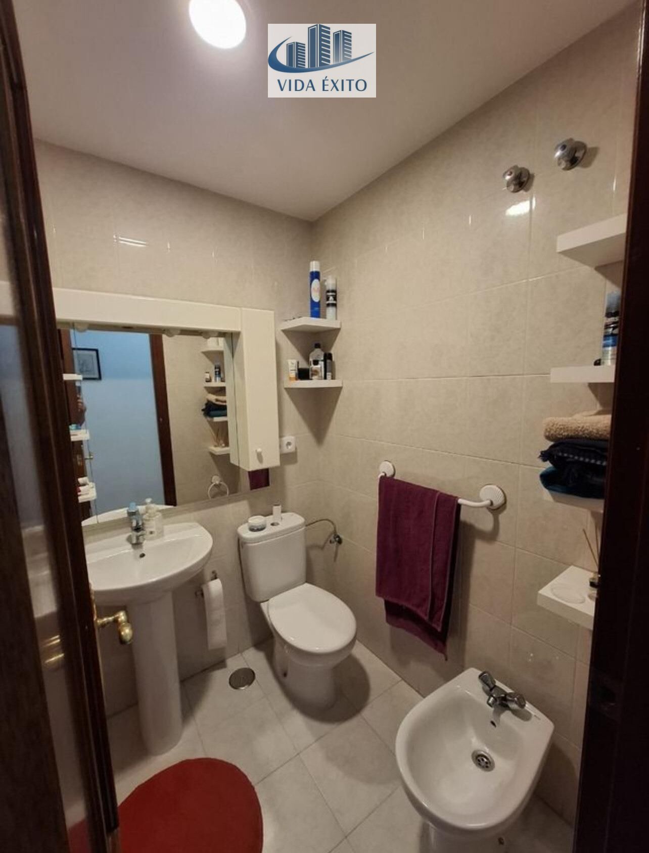 Bathroom of Flat for sale in  Jaén Capital  with Air Conditioner and Terrace