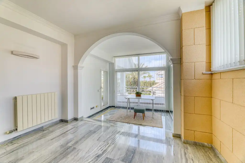 Dúplex en venta en Calvià con Terraza, Trastero y Piscina comunitaria