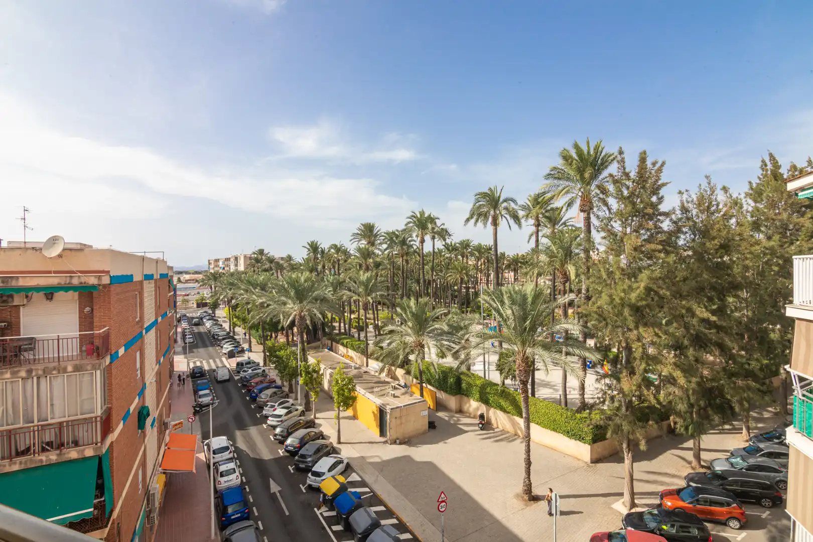 Piso con terraza en venta en Carrer Ramón y Cajal, imagen 4