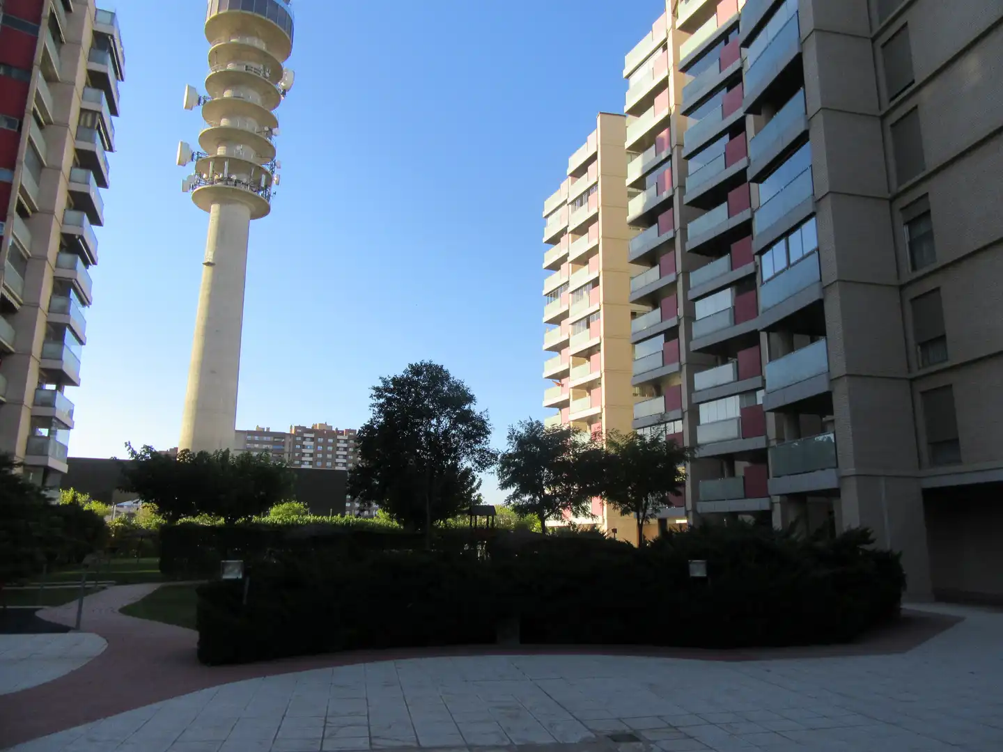Vista exterior de Piso de alquiler en Zaragoza con Calefacción, Terraza y Trastero