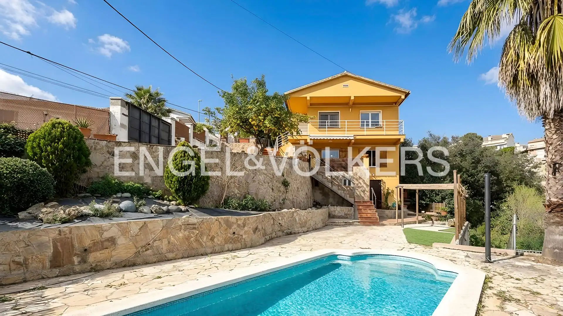 Vista exterior de Casa o chalet en venta en Cervelló con Calefacción, Jardín privado y Terraza