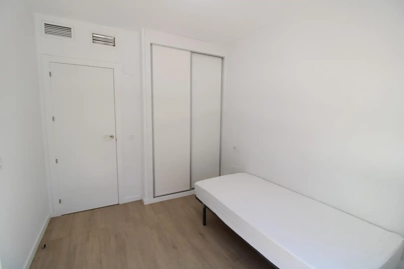 Schlafzimmer von Wohnung zur Miete in Murcia mit Klimaanlage, Heizung und Möbliert