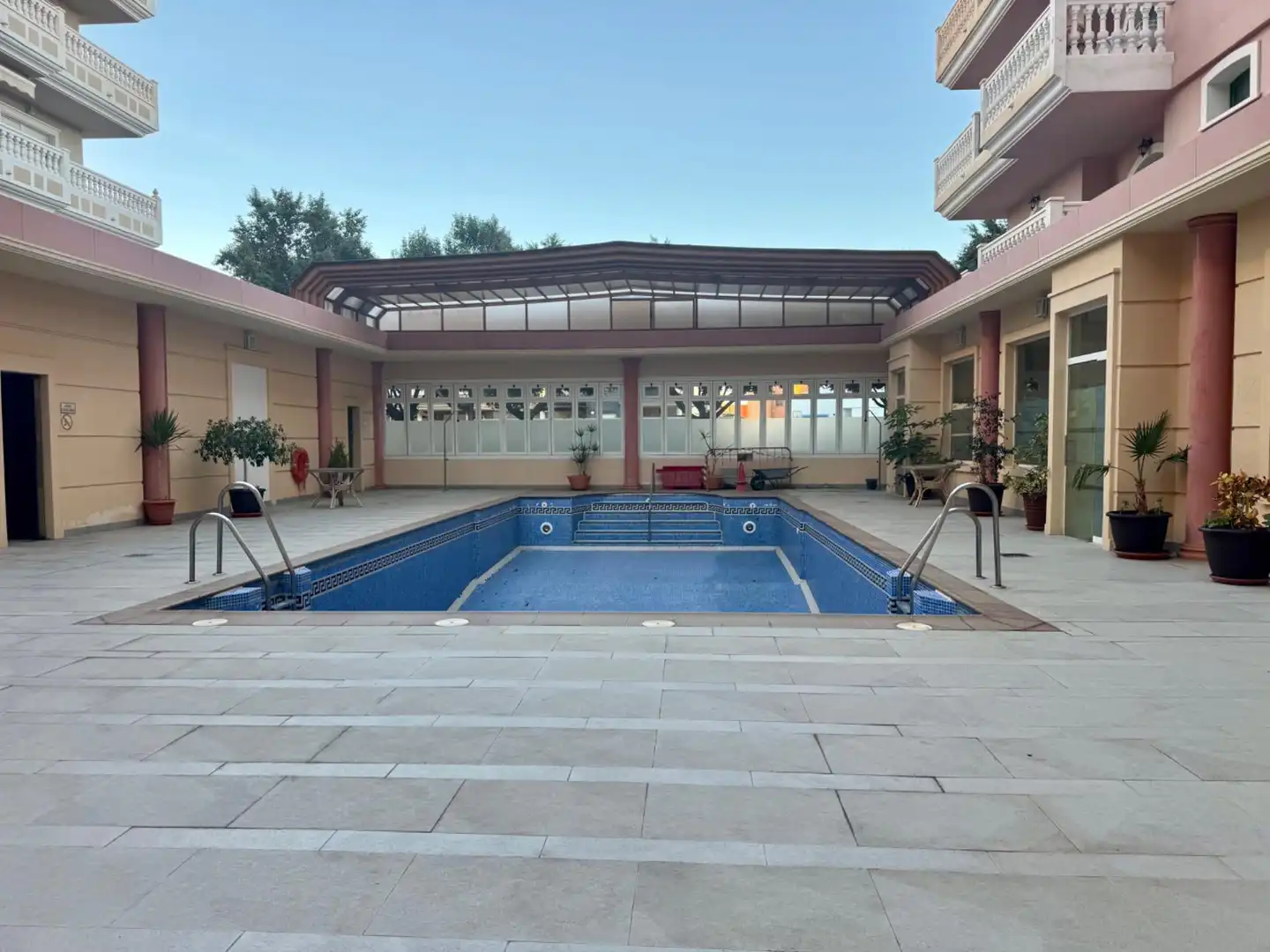 Piscina de Apartament en venda en Roquetas de Mar amb Aire condicionat, Calefacció i Terrassa