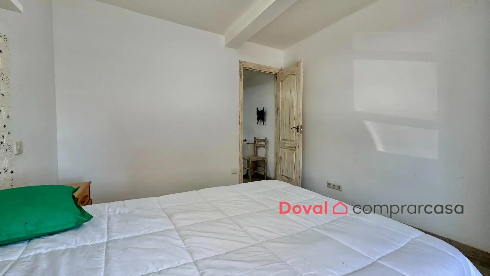 Habitación de Casa o chalet en venta en Vigo  con Parquet, Terraza y Amueblado