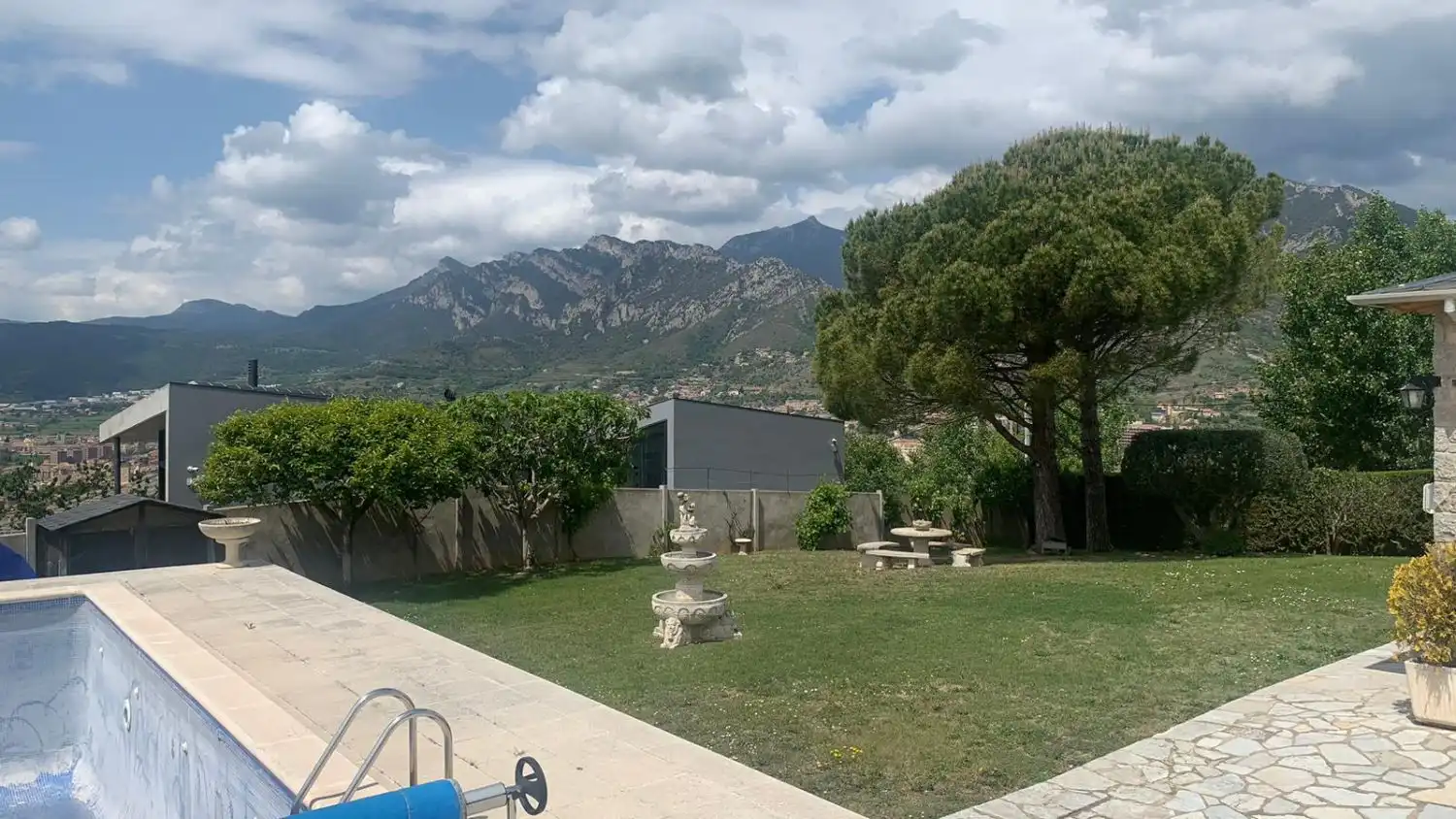 Jardín de Casa o chalet en venta en Berga con Calefacción, Jardín privado y Terraza