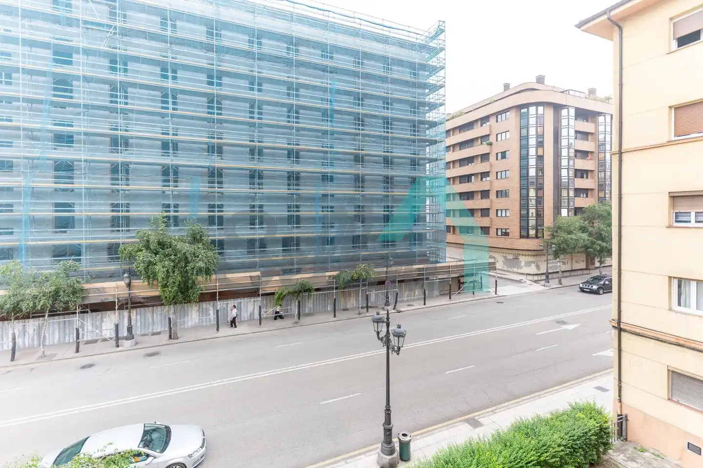 Vista exterior de Piso de alquiler en Oviedo  con Calefacción, Terraza y Amueblado