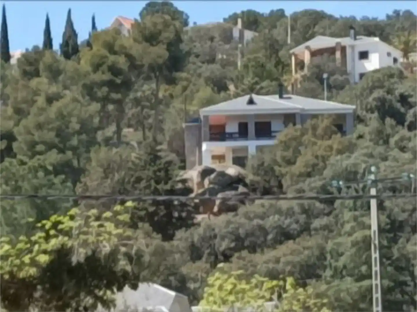 Vista exterior de Casa o chalet en venta en Los Navalmorales con Aire acondicionado, Jardín privado y Piscina