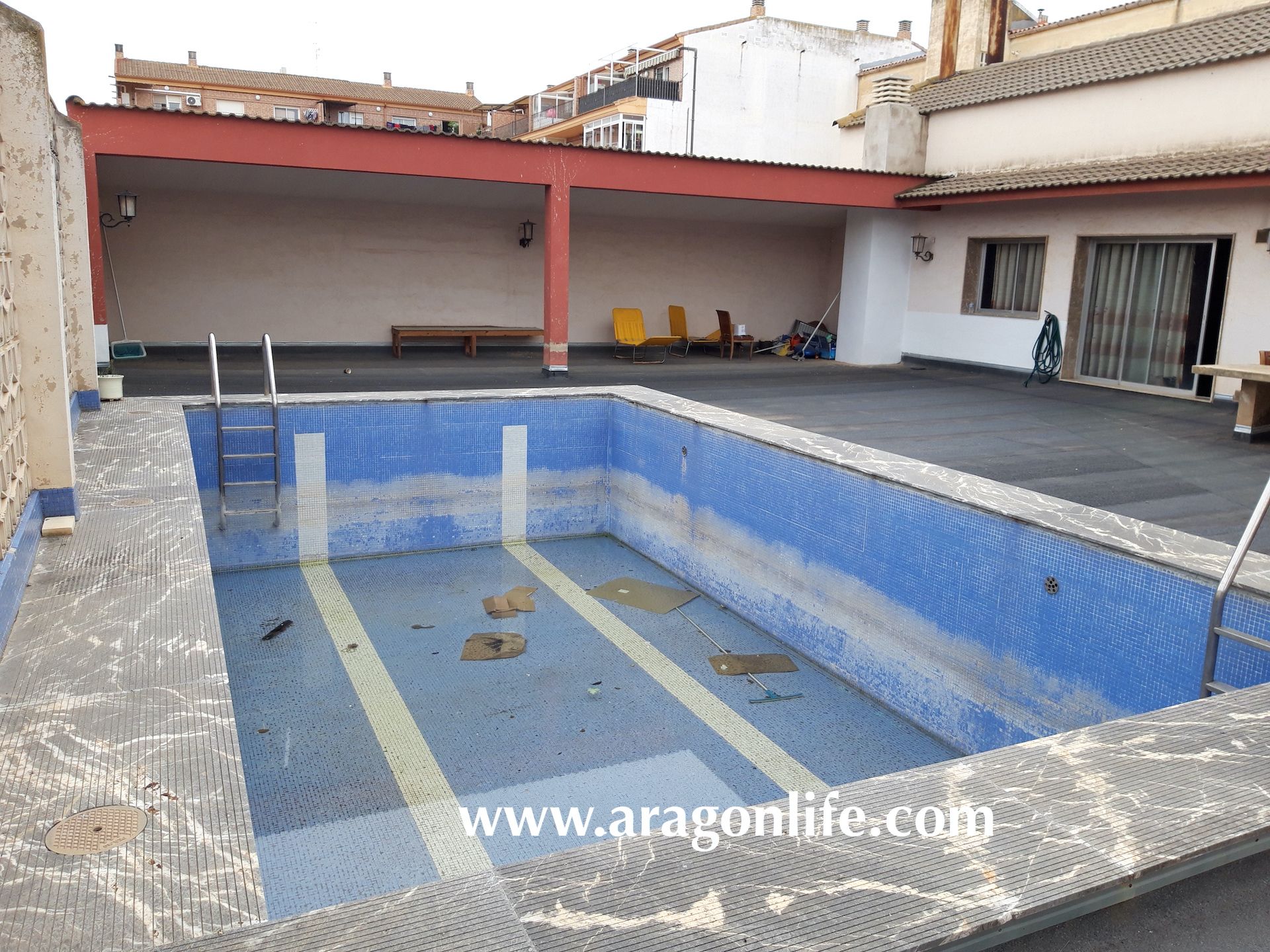 Swimming pool of Duplex for sale in Caspe  with Heating, Terrace and Swimming Pool