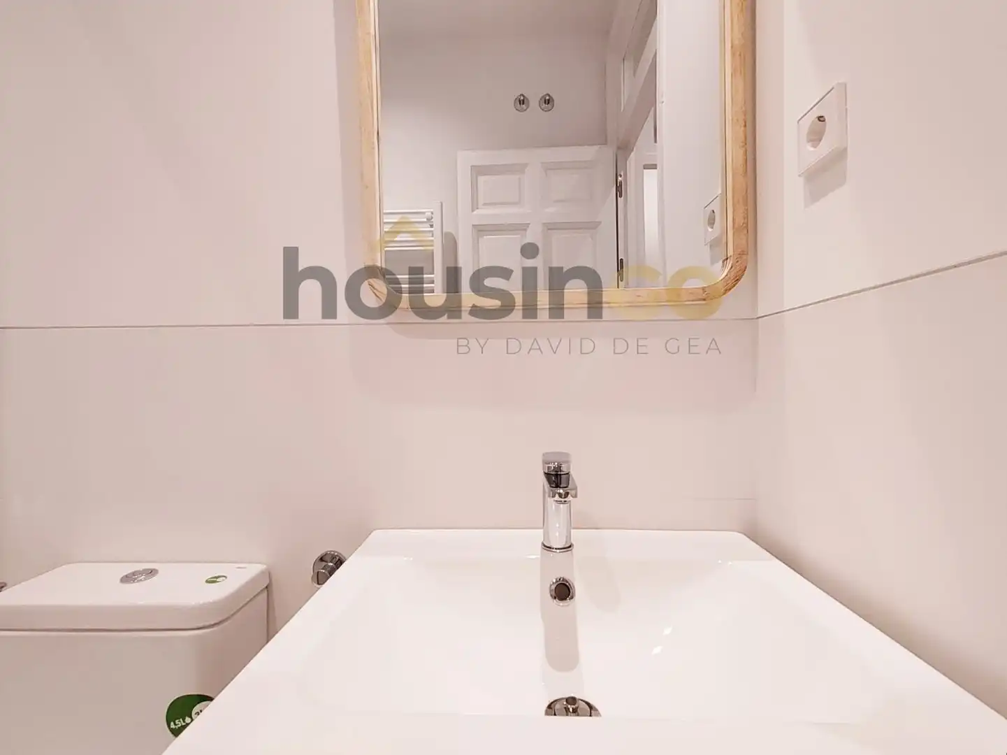 Badezimmer von Wohnung zur Miete in Madrid mit Klimaanlage und Heizung