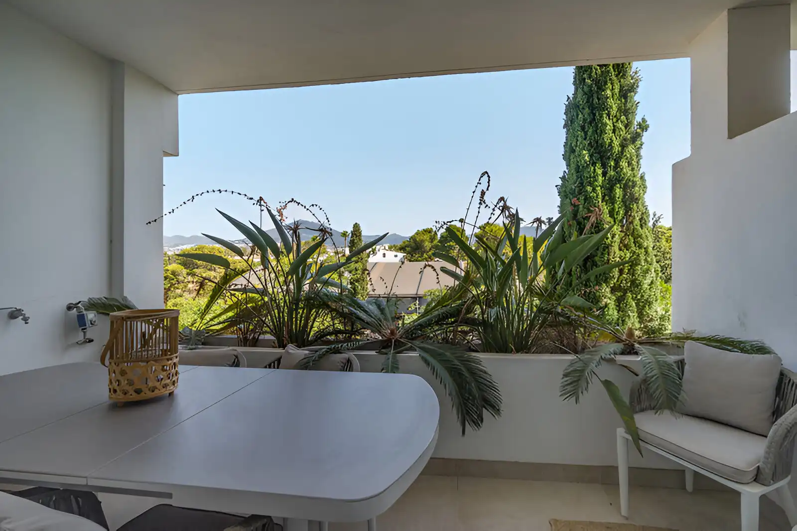 Penthouse with pool for sale in Nueva Andalucía, imagen 9
