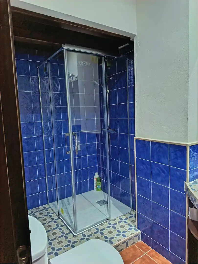Bathroom of Flat for rent in Ronda  with Air Conditioner, Heating and Furnished