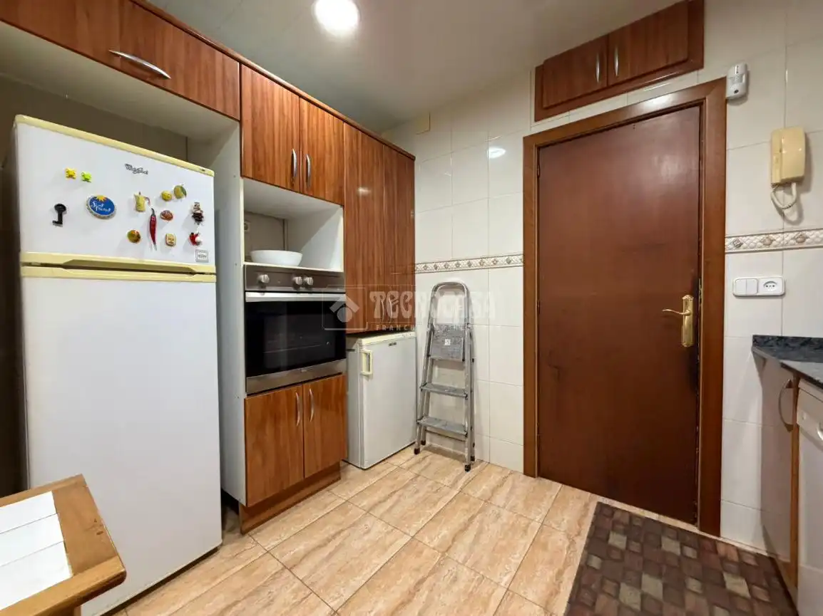 Cocina de Piso en venta en L'Hospitalet de Llobregat con Aire acondicionado, Calefacción y Balcón