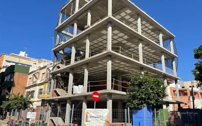 Exterior view of Flat for sale in  Sevilla Capital  with Air Conditioner and Terrace