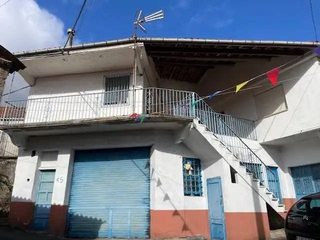 Adossat amb terrassa en venda a O Irixo