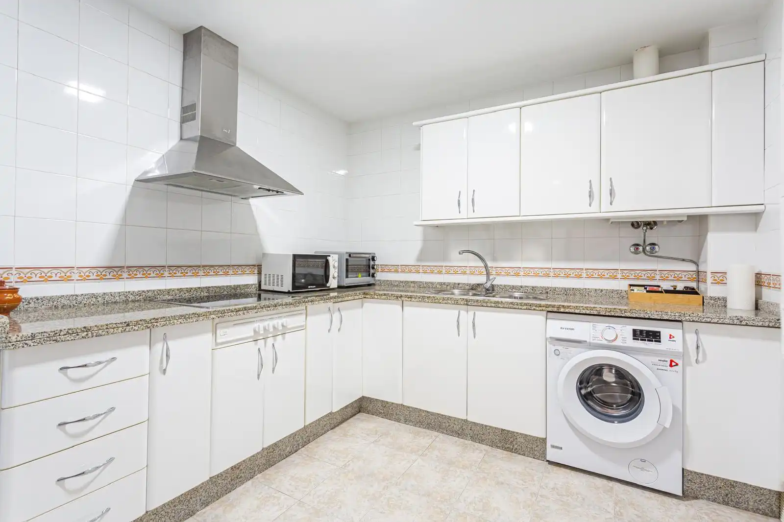 Kitchen of Flat for rent in Sanlúcar de Barrameda  with Air Conditioner, Heating and Furnished
