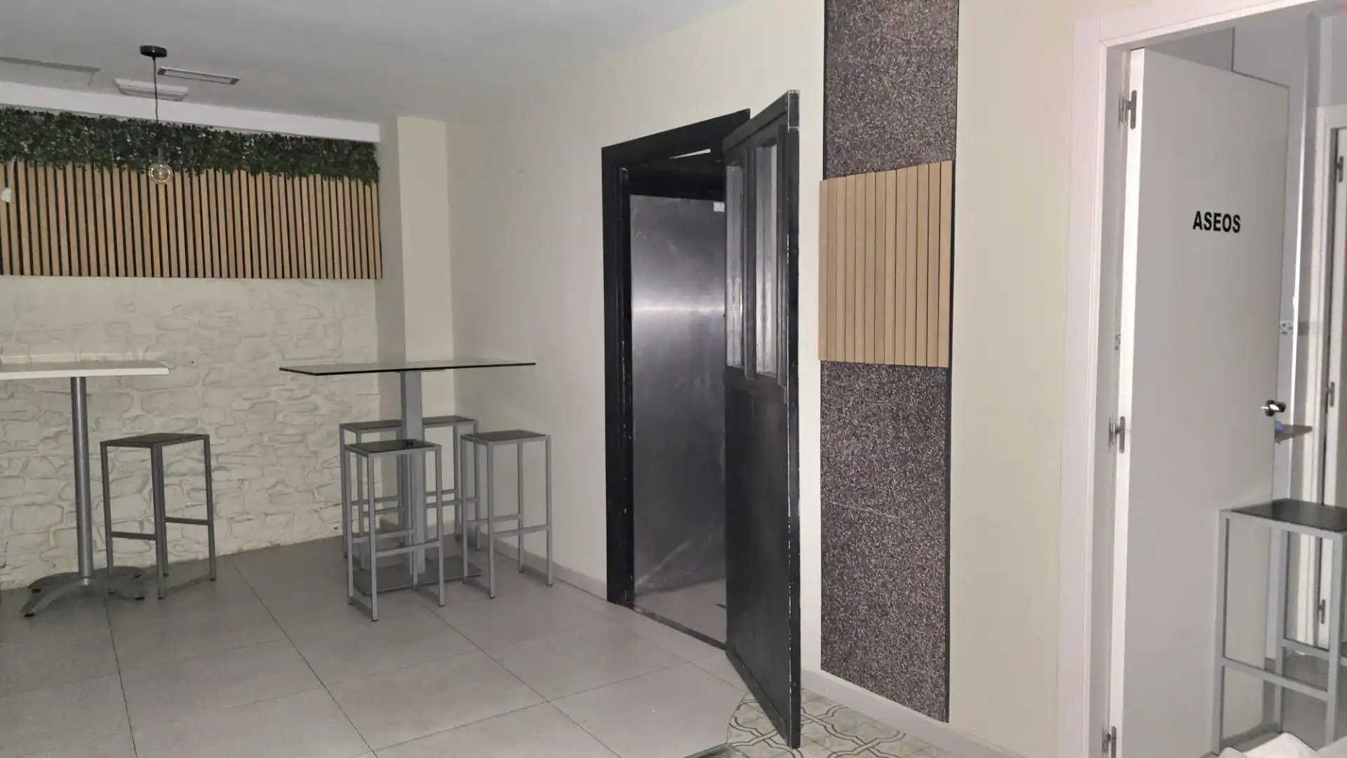 Geschaftsraum zur Miete in Calle BELLIDO, Casco Antiguo - Ciudadela