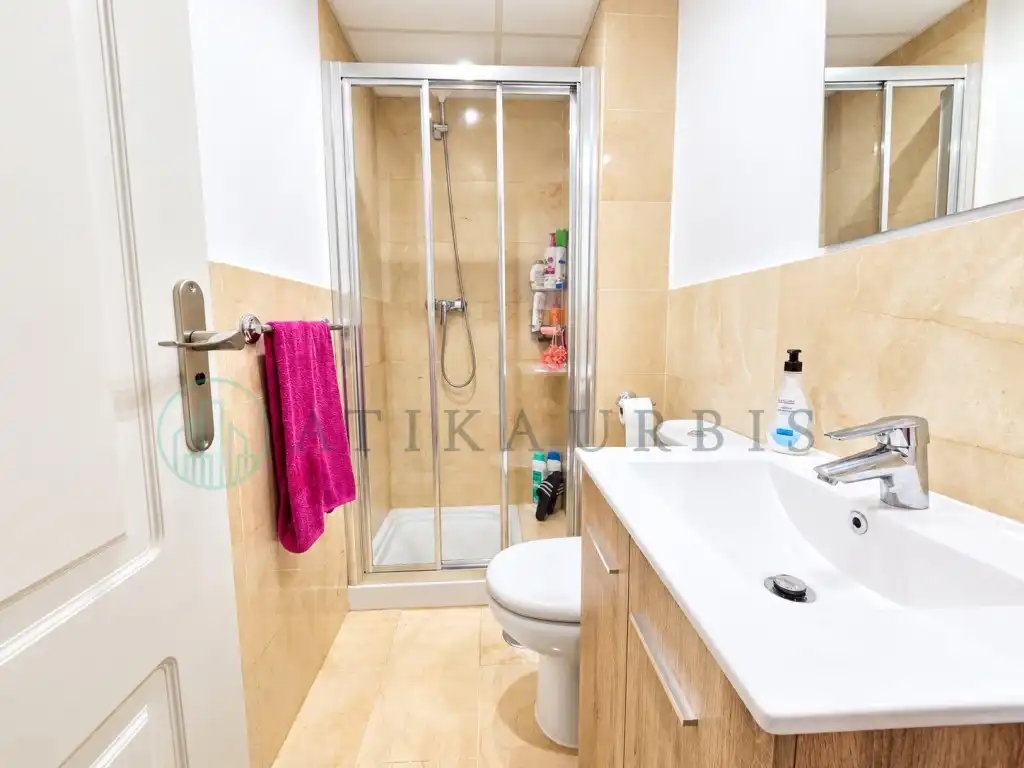 Bathroom of Flat for sale in Mijas Golf
