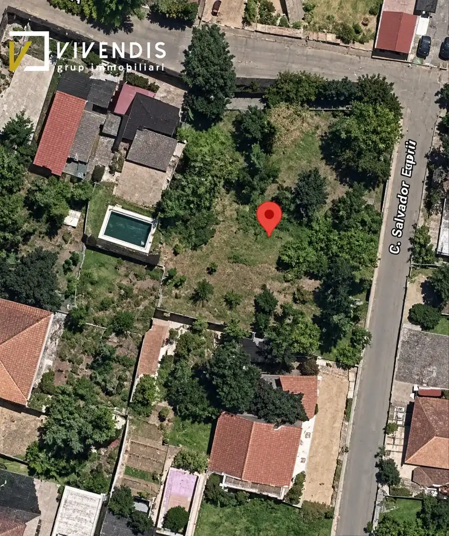 Terreny residencial en venda a Carrer Salvador Espriu